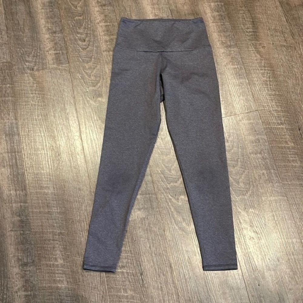Onzie Capri leggings
